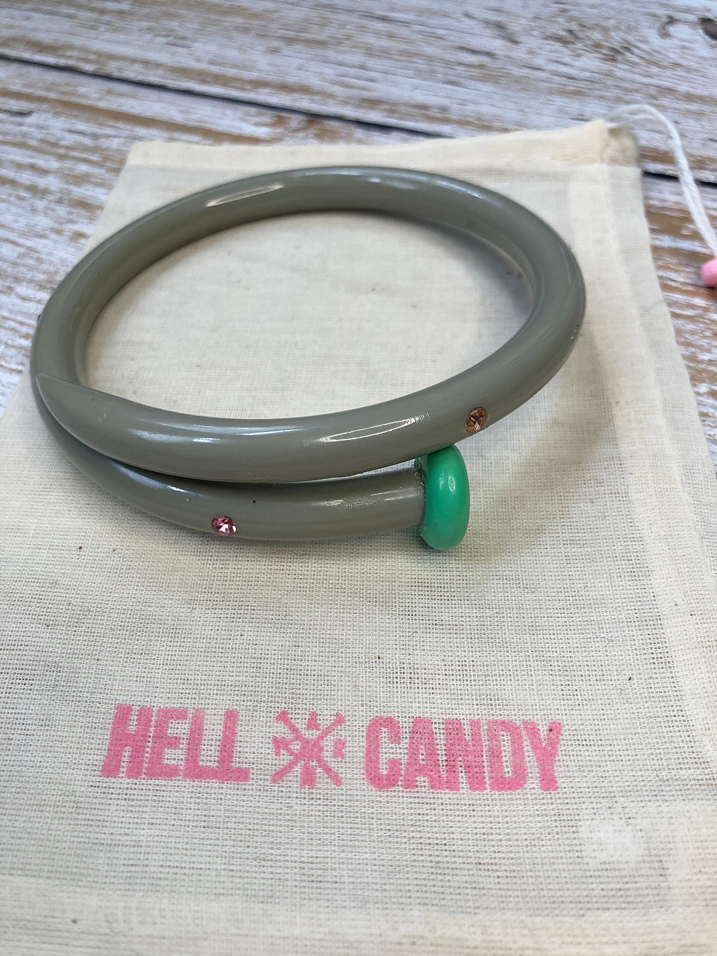 Hellcandy | Knitting Bangle - grey with rainbow rhinestones