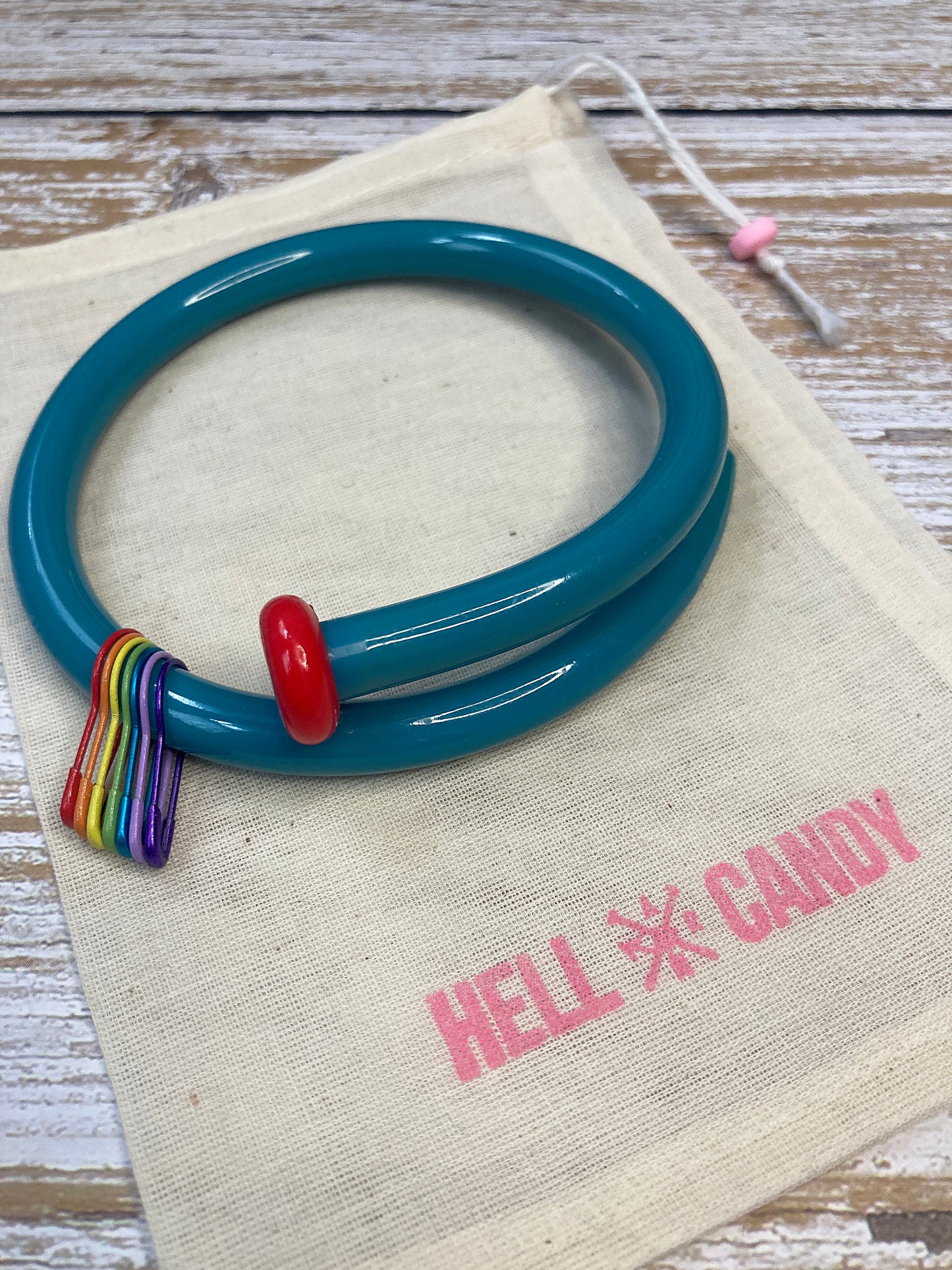 Hellcandy | Knitting Bangle - blue with rainbow stitch markers