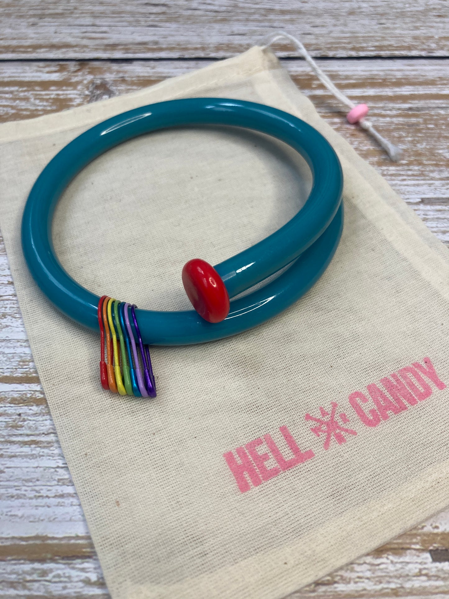 Hellcandy | Knitting Bangle - blue with rainbow stitch markers