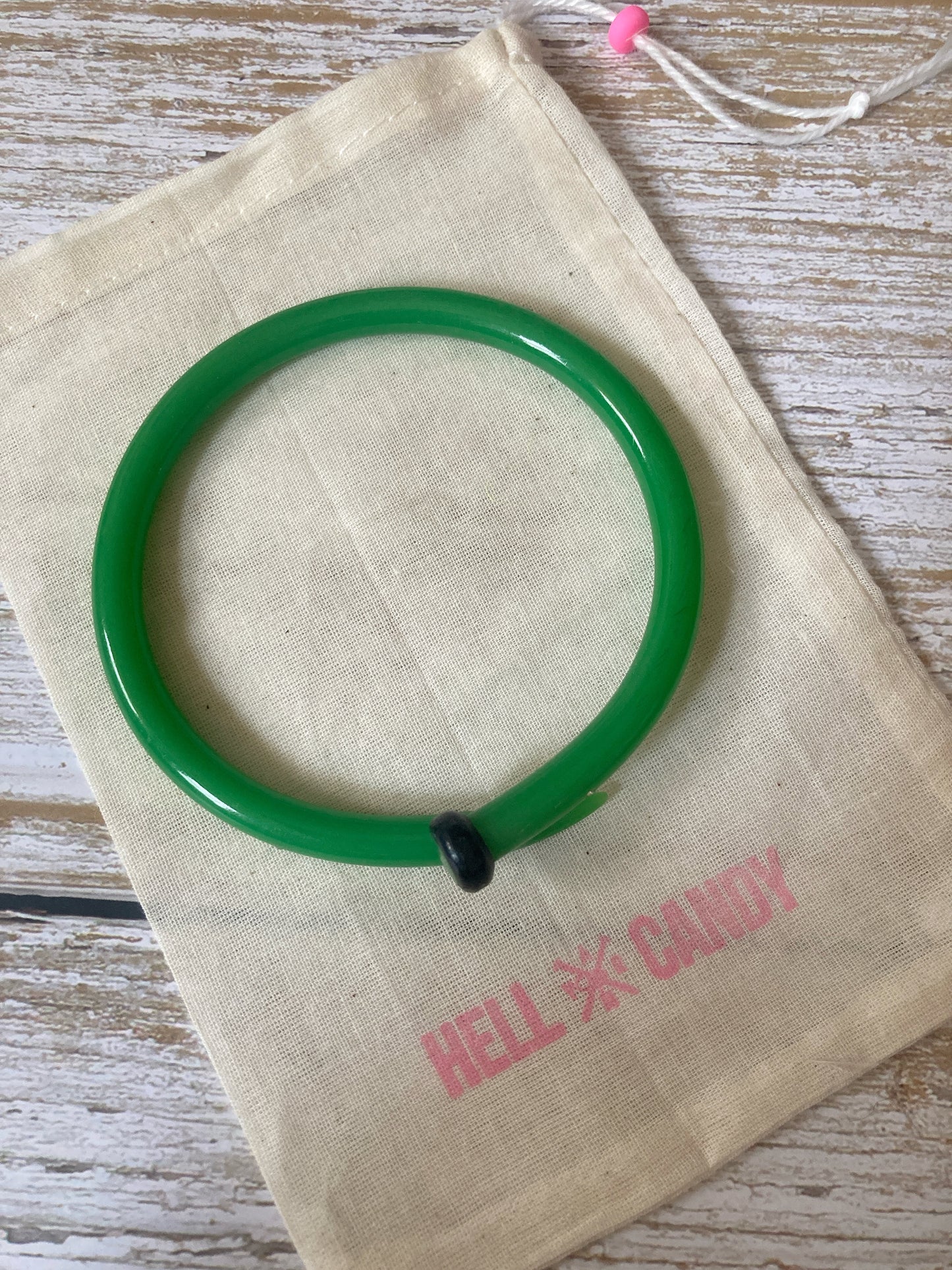 Hellcandy | Knitting Bangle - green with tiny rhinestones