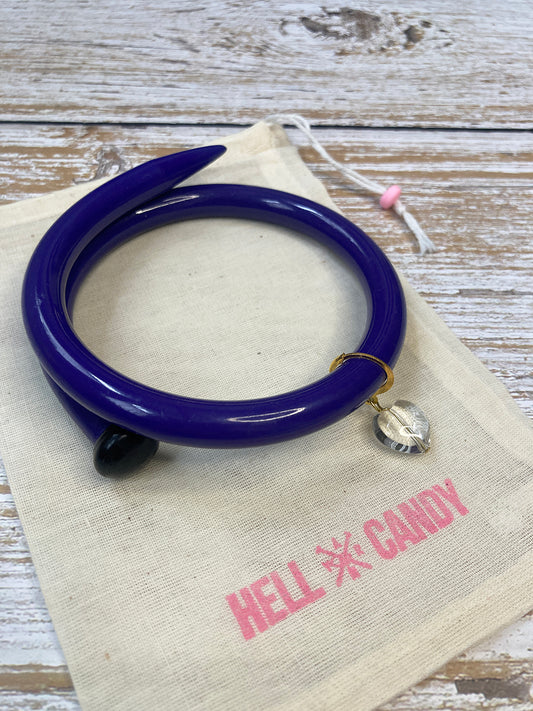 Hellcandy | Knitting Bangle - Indigo with quartz heart charm